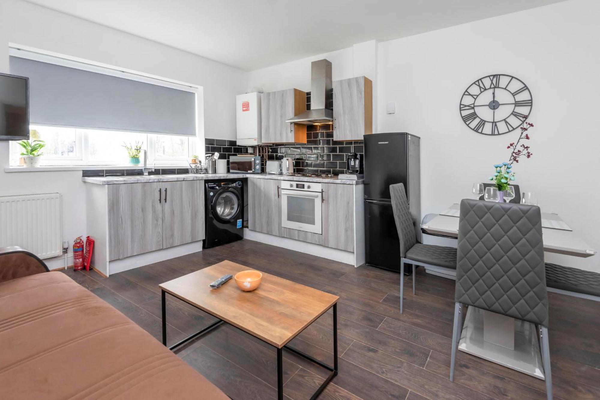 Modern Family Home W/Wi-Fi, Netflix, Self Check-In Лондон Экстерьер фото